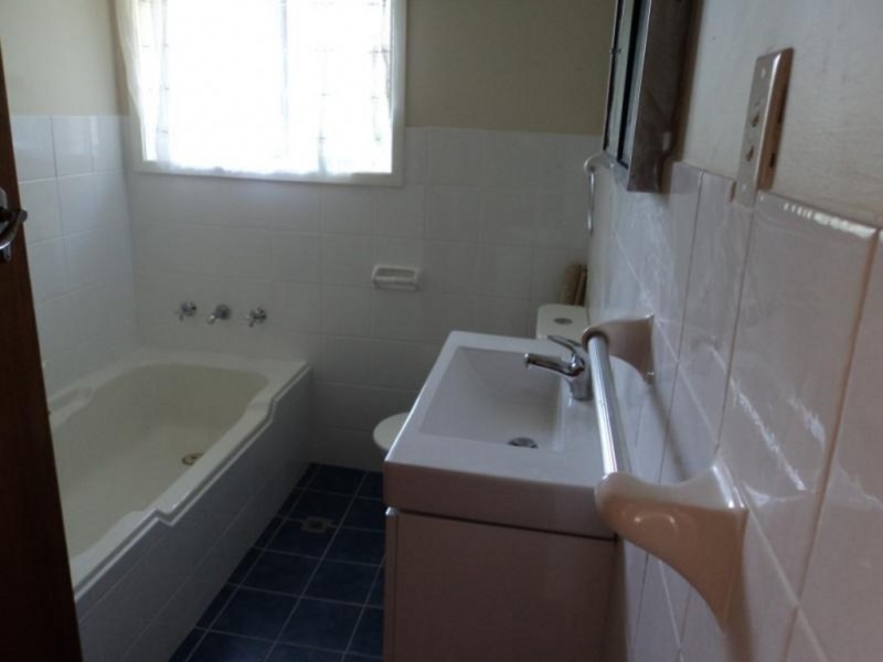 14 Nicholson Street, Leumeah NSW 2560