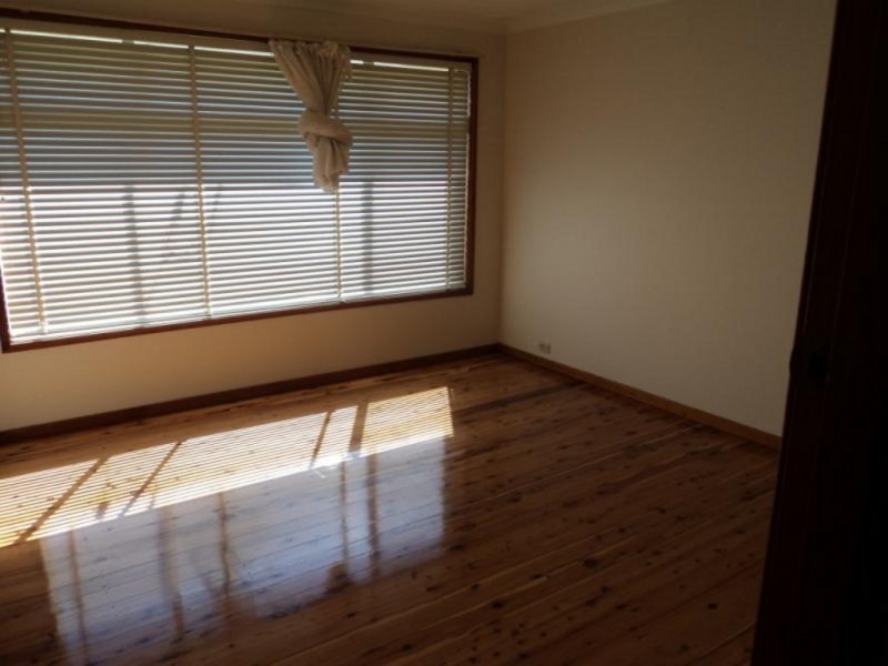14 Nicholson Street, Leumeah NSW 2560