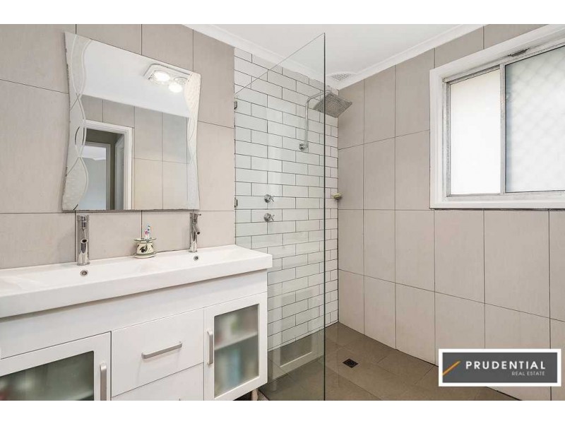 18 Fairlight Place, Woodbine NSW 2560