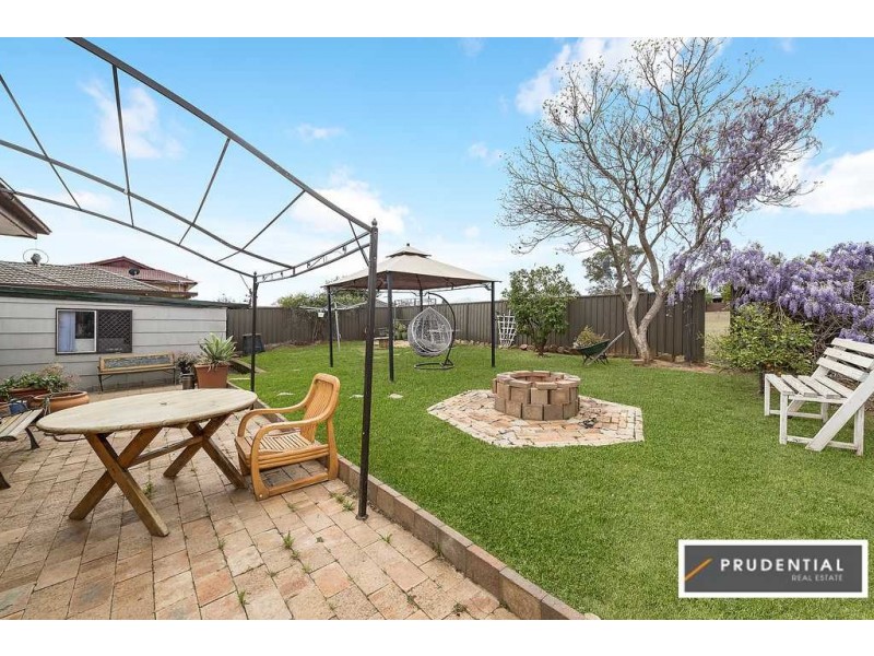 18 Fairlight Place, Woodbine NSW 2560