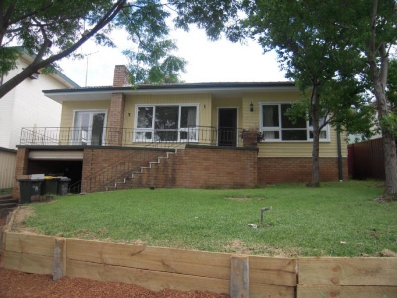 12 Grandview Drive, Campbelltown NSW 2560