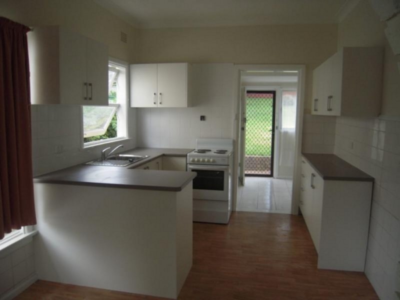 12 Grandview Drive, Campbelltown NSW 2560