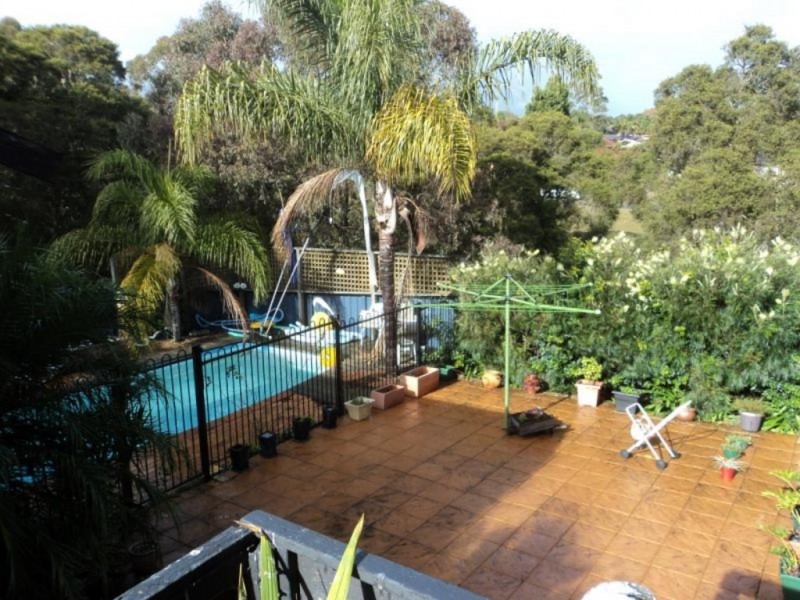 8 Cochrane Street, Minto NSW 2566