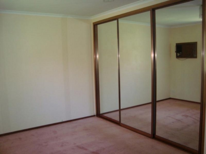 3 Polonius Street, Rosemeadow NSW 2560