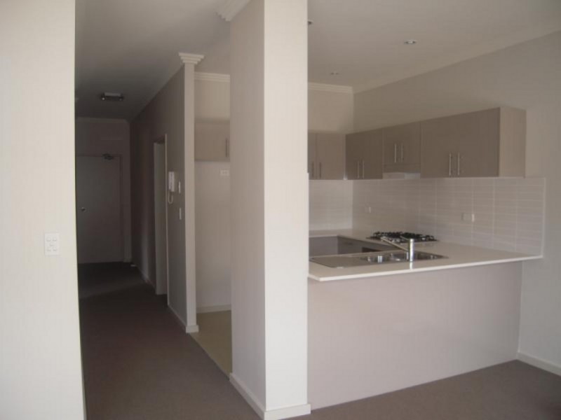 2/3-9 Warby Street, Campbelltown NSW 2560