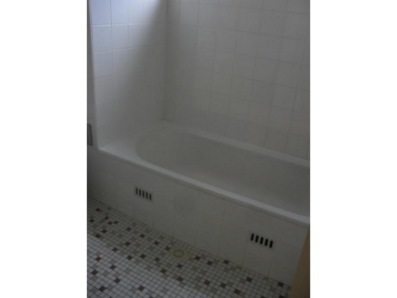 2/6 Reddall  Street, Campbelltown NSW 2560