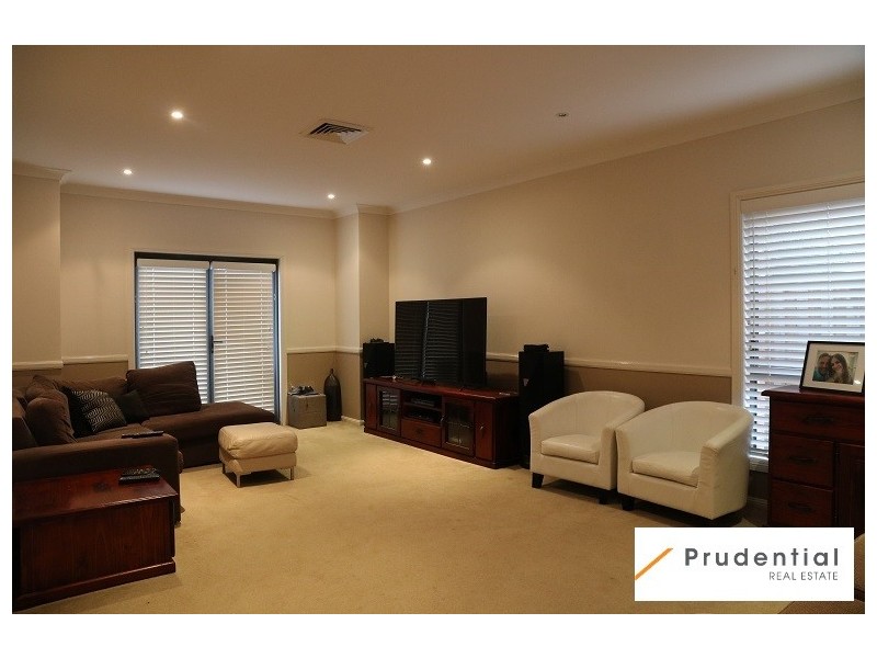 9 Bridgewater Boulevard, Camden Park NSW 2570