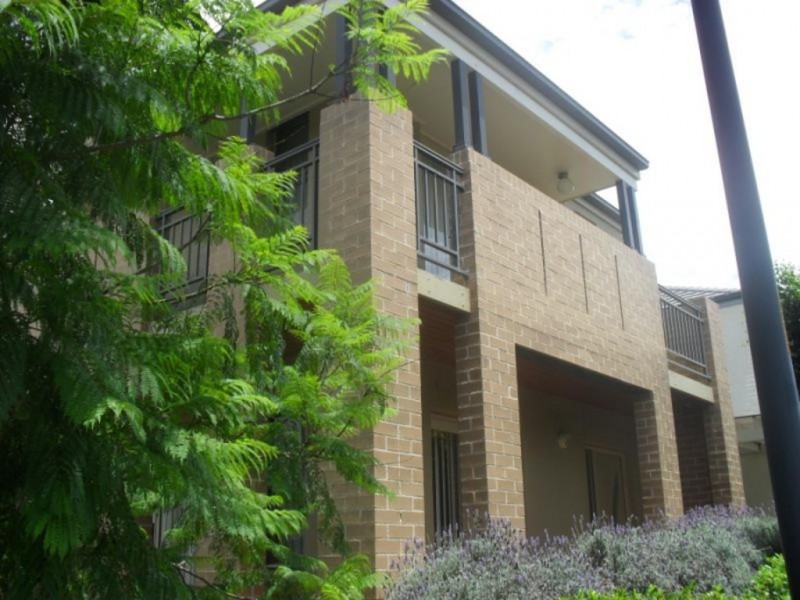 1 Balboa Street, Campbelltown NSW 2560