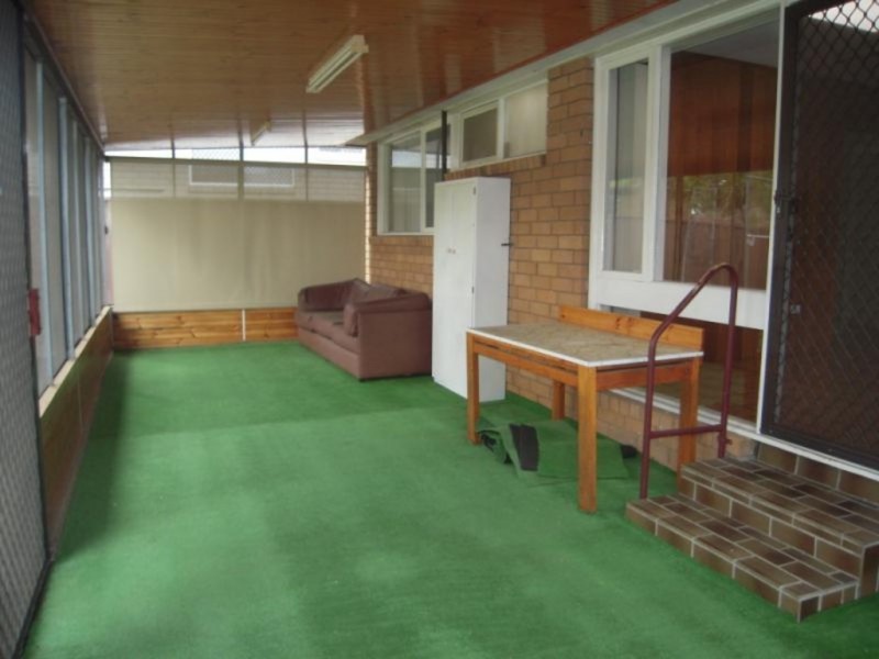 43 Tallowwood Cres, Bradbury NSW 2560