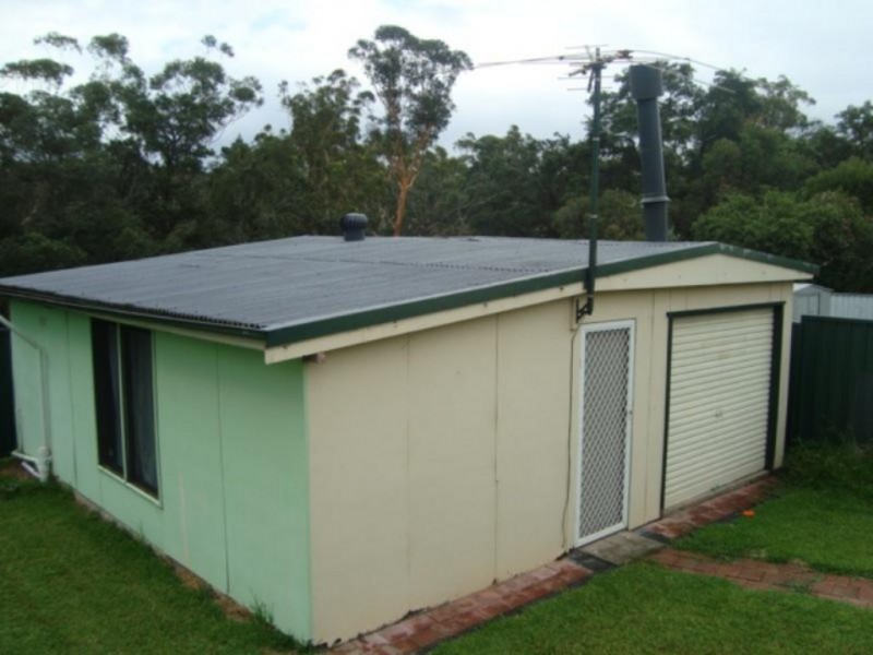 90 Carrington Circuit, Leumeah NSW 2560