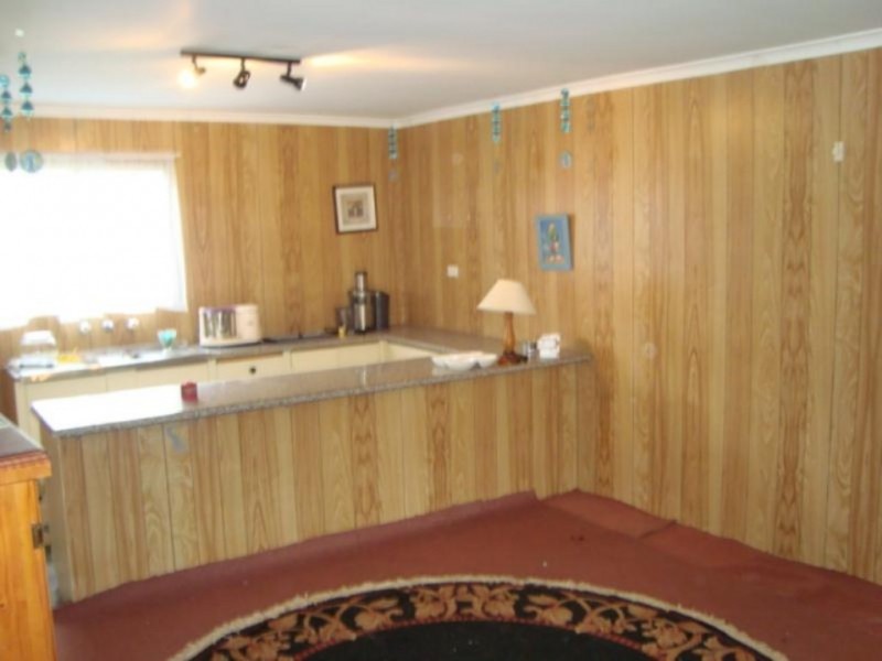 90 Carrington Circuit, Leumeah NSW 2560