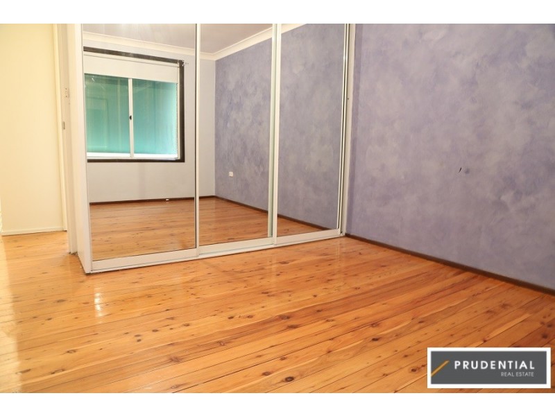 8 Agrippa St, Rosemeadow NSW 2560