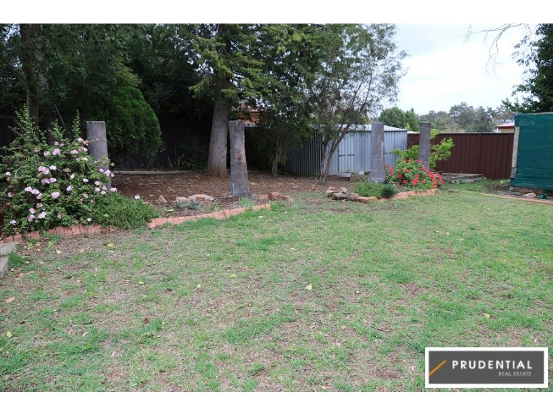 8 Agrippa St, Rosemeadow NSW 2560
