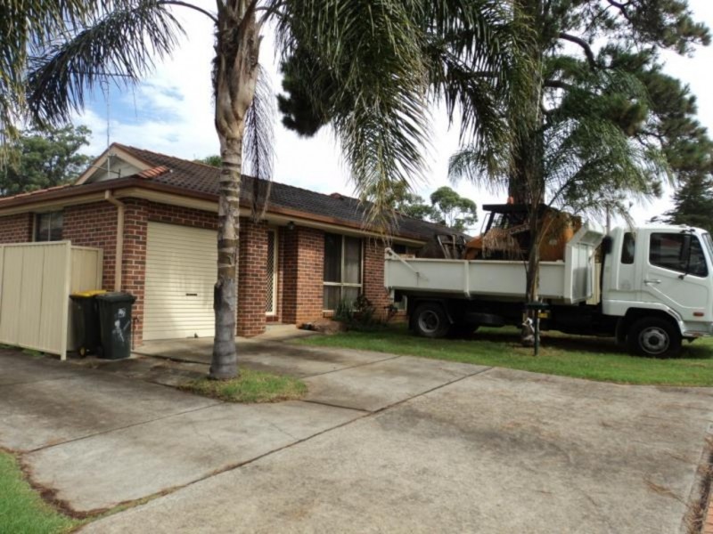 1/14 Bird Place, St Helens Park NSW 2560