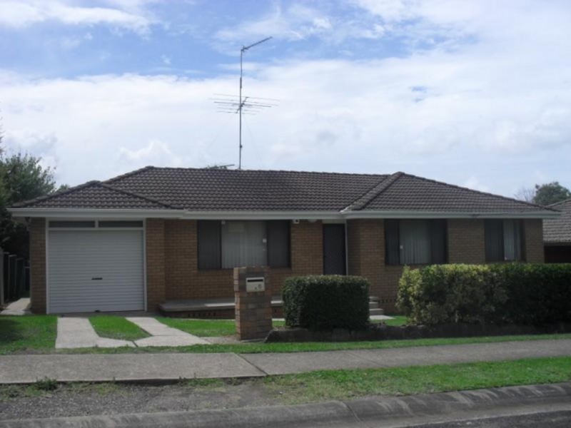 6 College Road, Campbelltown NSW 2560