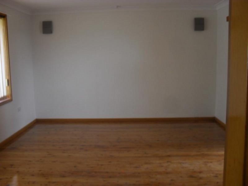 6 College Road, Campbelltown NSW 2560