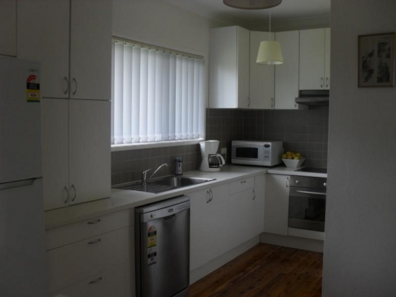 2 Ocean Place, Woodbine NSW 2560