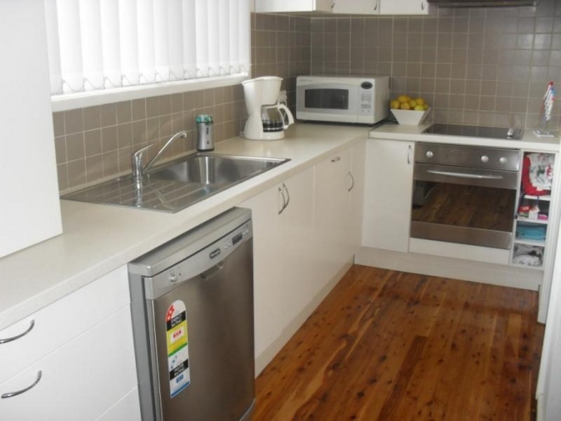 2 Ocean Place, Woodbine NSW 2560