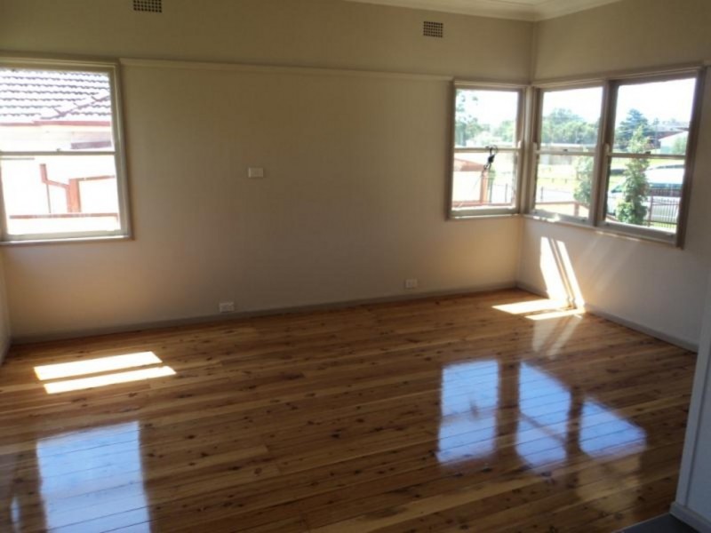 71 Allman Street, Campbelltown NSW 2560