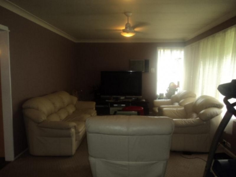 3 Fitzroy Crescent, Leumeah NSW 2560