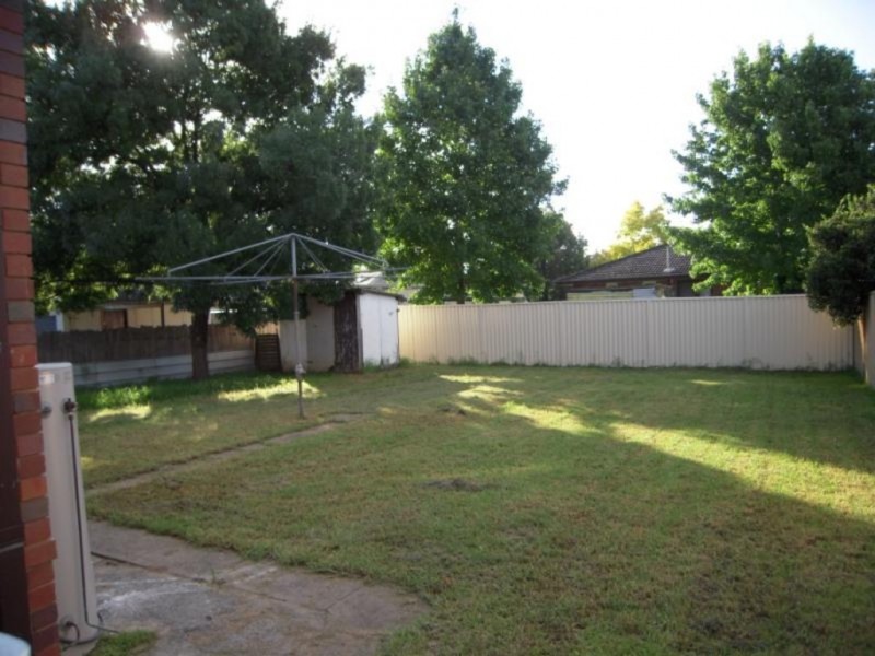 77 Carrington Circuit, Leumeah NSW 2560