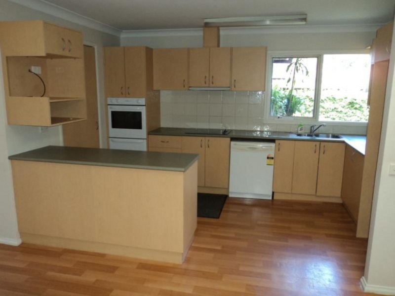 21 Stornoway Ave, St Andrews NSW 2566