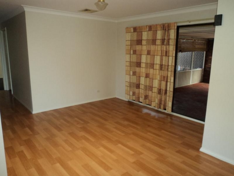 21 Stornoway Ave, St Andrews NSW 2566