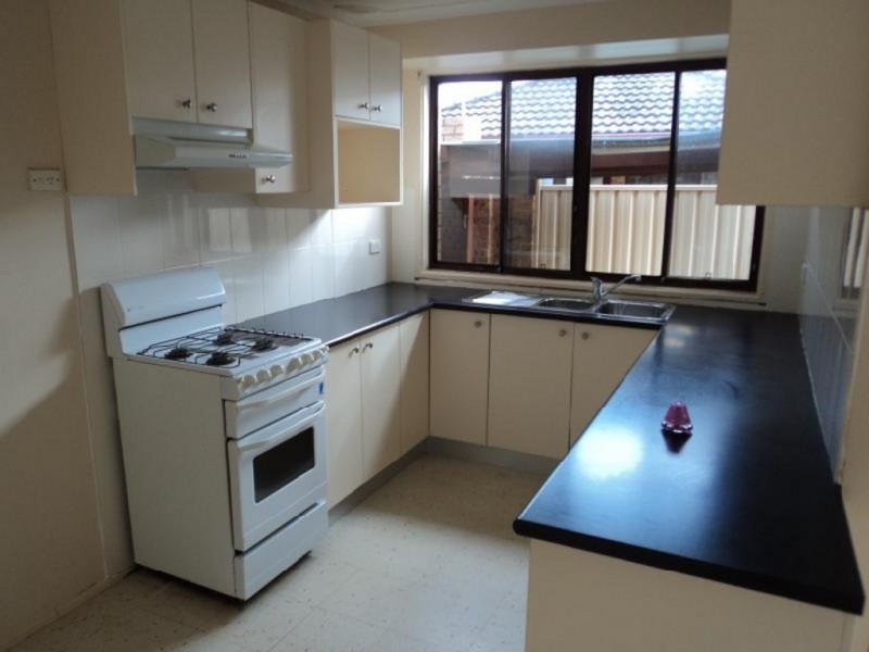 247 Copperfield Drive, Rosemeadow NSW 2560