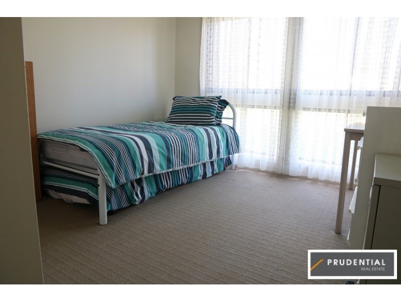 37 Aberfeldy Crescent, St Andrews NSW 2566