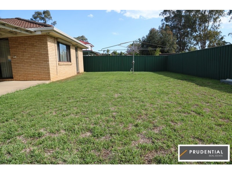 37 Aberfeldy Crescent, St Andrews NSW 2566