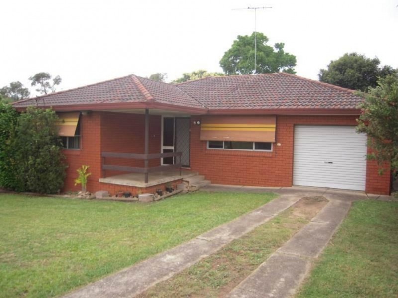 10 Bradfield Street, Leumeah NSW 2560