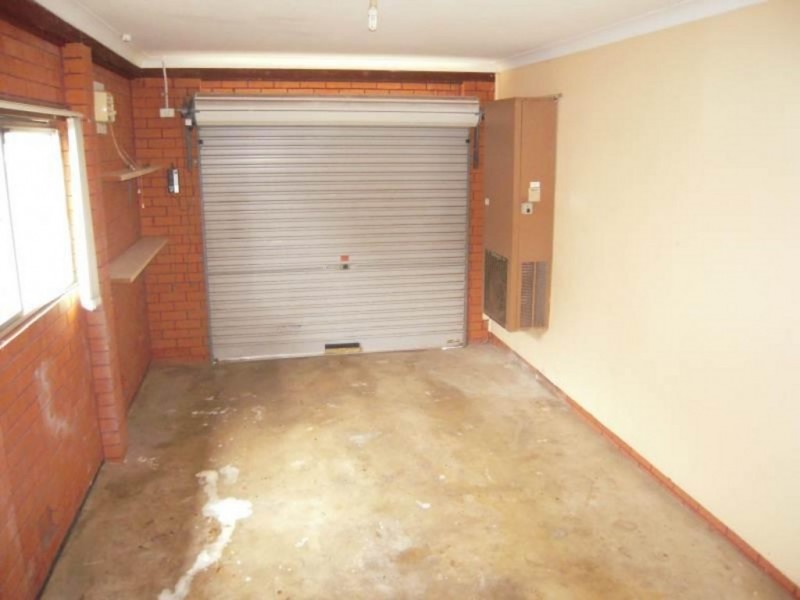 10 Bradfield Street, Leumeah NSW 2560