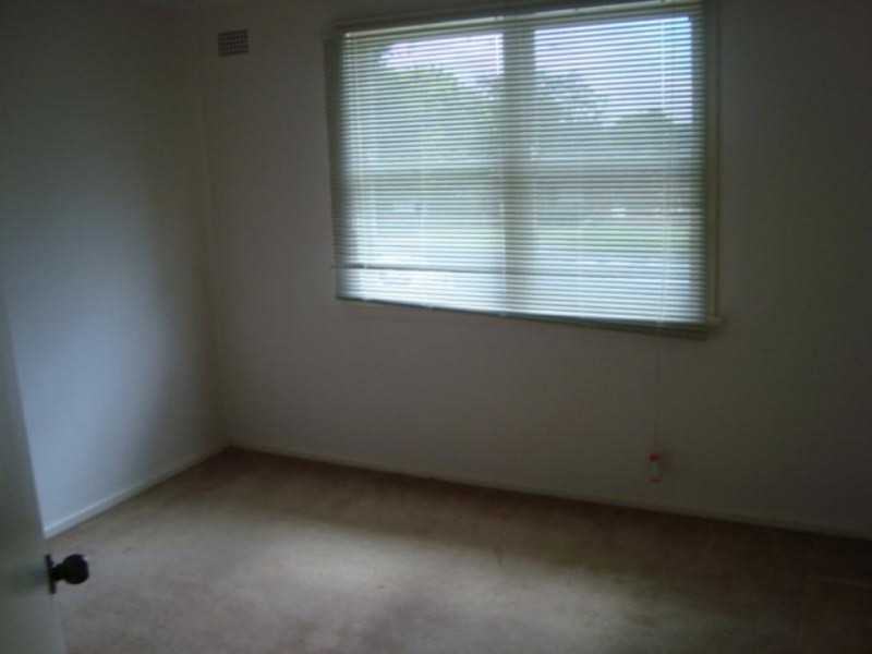 54 Lindsey Street, Campbelltown NSW 2560