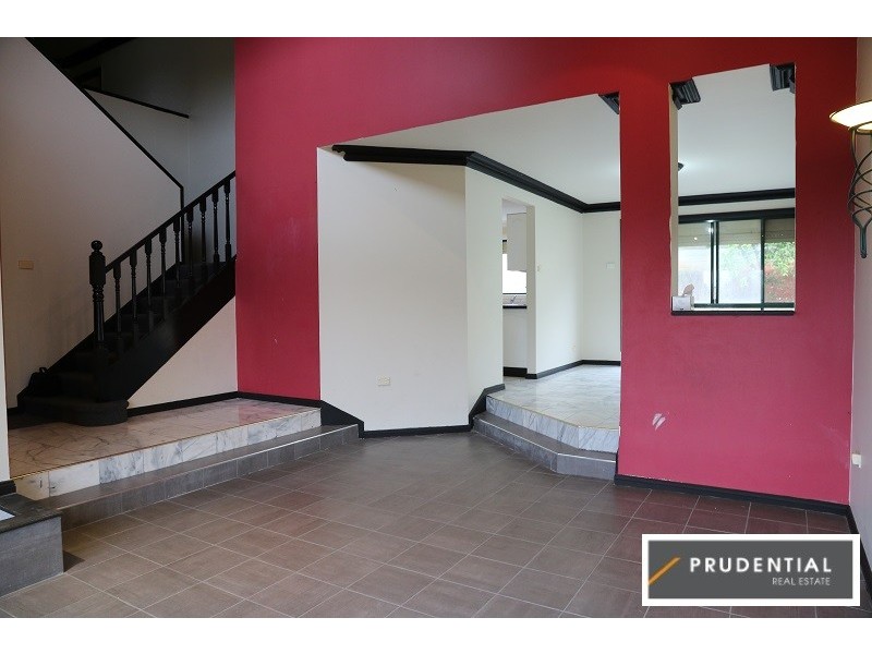 6 Hyalin Place, Eagle Vale NSW 2558