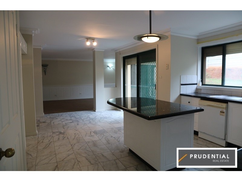 6 Hyalin Place, Eagle Vale NSW 2558