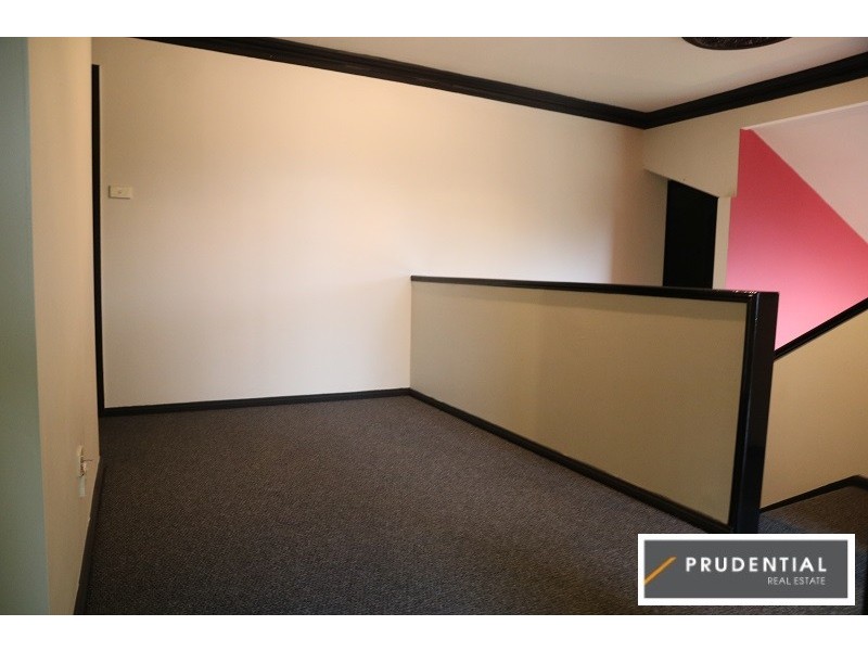 6 Hyalin Place, Eagle Vale NSW 2558