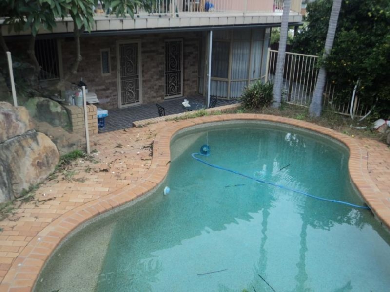 10 Perrumba Pl, Bradbury NSW 2560