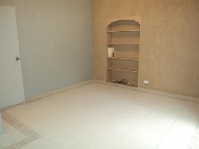 10 Perrumba Pl, Bradbury NSW 2560