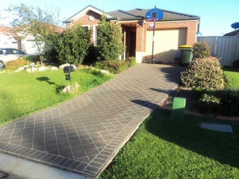 33 Keighran Mill Drive, Blair Athol NSW 2560