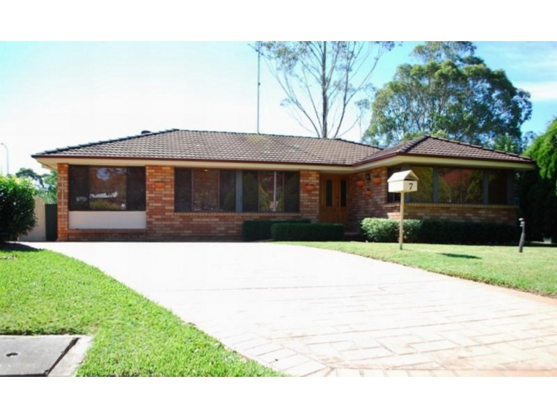 7 Tigg Place, Ambarvale NSW 2560