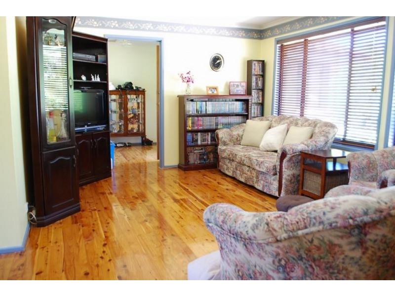 7 Tigg Place, Ambarvale NSW 2560