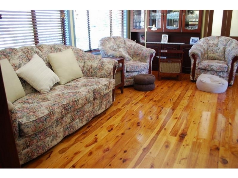 7 Tigg Place, Ambarvale NSW 2560