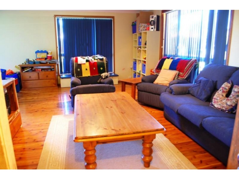 37 Burns Road, Campbelltown NSW 2560