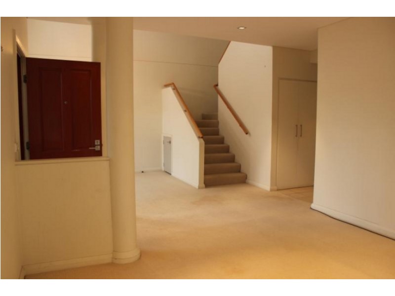 36 Parkside Crescent, Campbelltown NSW 2560