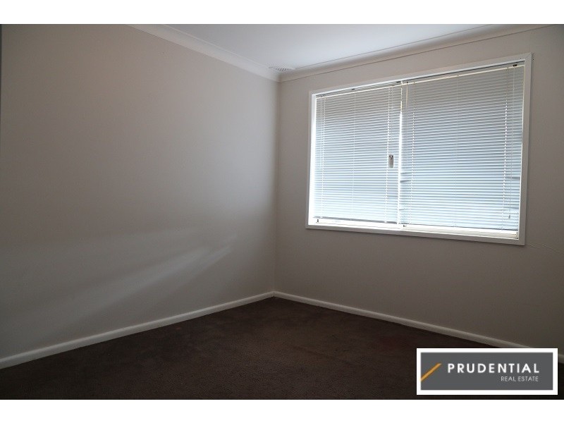 10 Lewis Street, Bradbury NSW 2560