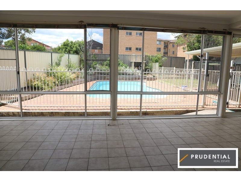 10 Lewis Street, Bradbury NSW 2560