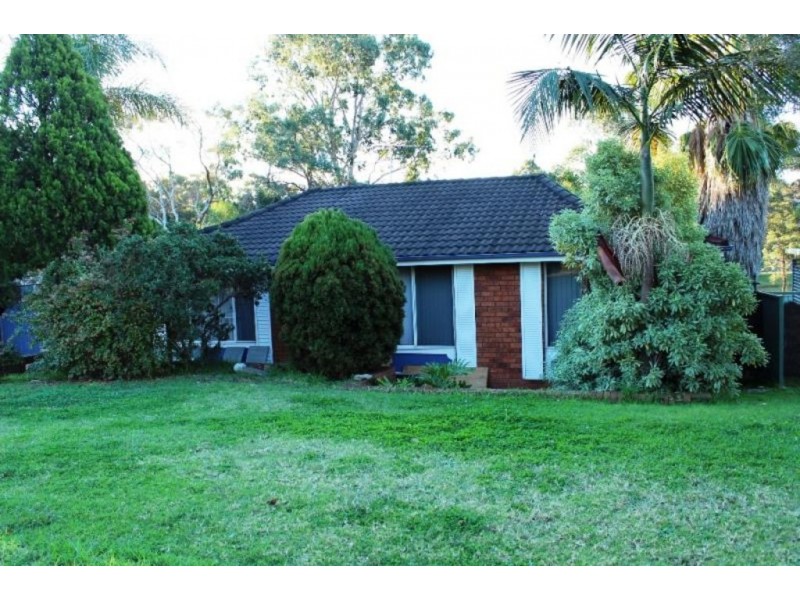 10 Mantalini Street, Ambarvale NSW 2560