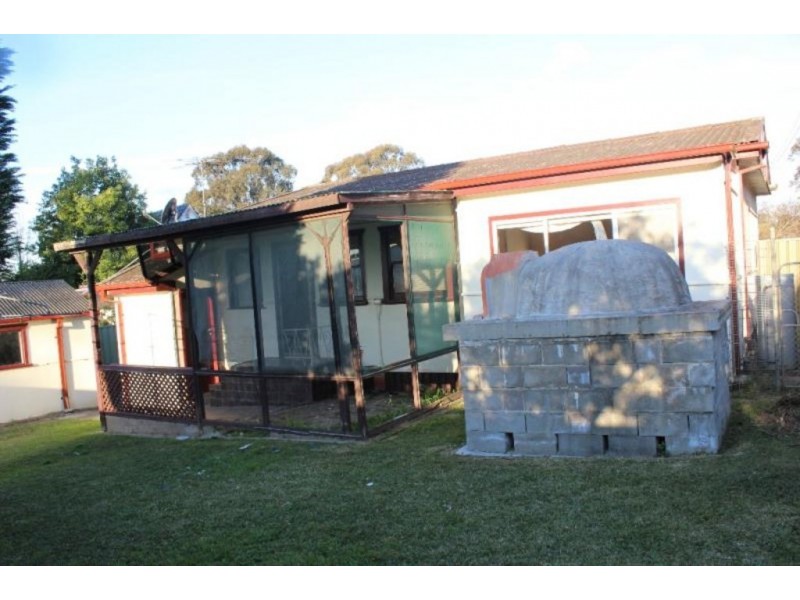12 Richard Avenue, Campbelltown NSW 2560