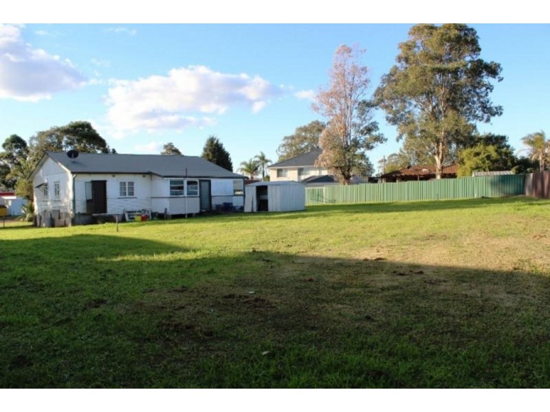 6 Rudd Rd, Leumeah NSW 2560