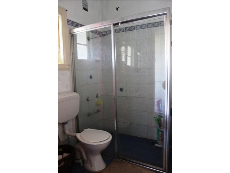 6 Rudd Rd, Leumeah NSW 2560
